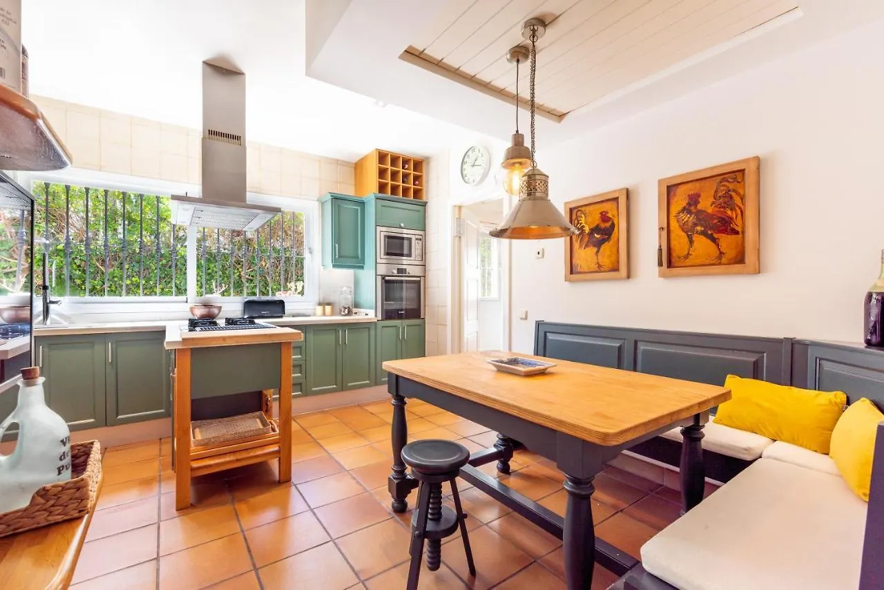 Luxury Villa Larios Torrequebrada Benalmádena 0*,  İspanya